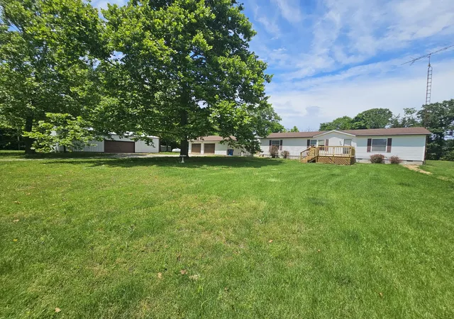 Homes for sale in Mt Vernon, IL | 14230 E Windsong Rd, Mt Vernon, IL 62864 | MLS# 12683819