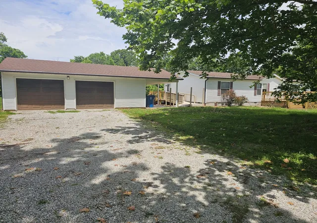 Homes for sale in Mt Vernon, IL | 14230 E Windsong Rd, Mt Vernon, IL 62864 | MLS# 12683819