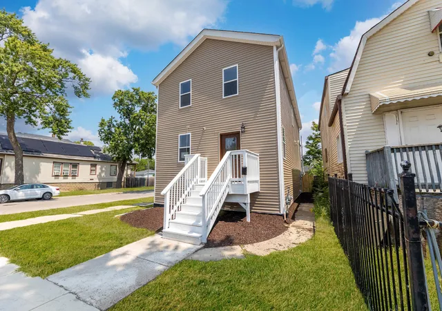 Photo 2 of Single family home for sale at 6501 S Claremont Ave, Chicago, IL 60636 | MLS# 12683831 | Listing updated on 2026-09-16