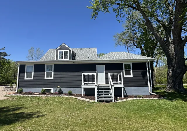 Homes for sale in Cary, IL | 931 Rawson Bridge Rd, Cary, IL 60013 | MLS# 12683857