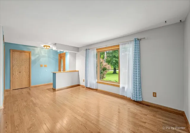 Photo 3 of Single family home for sale at 4731 Foxboro Ct, Richmond, IL 60071 | MLS# 12683896 | Listing updated on 2026-10-02