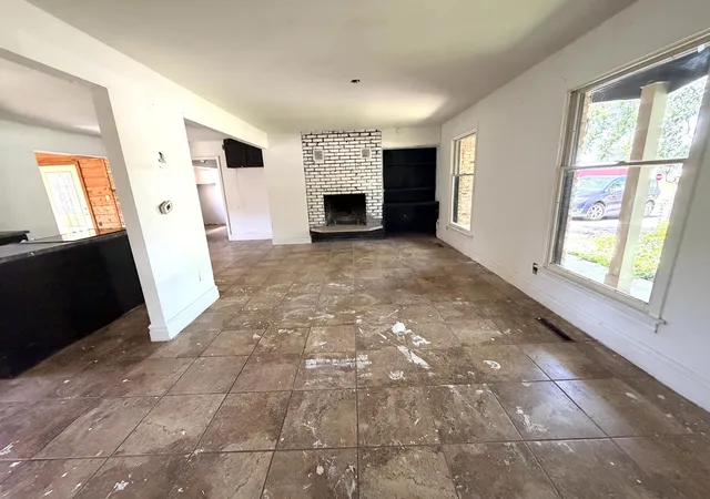 Photo 2 of Single family home for sale at 500 E Clark Trl, Herrin, IL 62948 | MLS# 12683922 | Listing updated on 2026-08-04