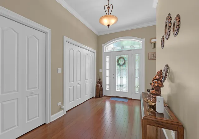 2nd image of 101 Rose Dr, Bloomingdale, IL 60108 | MLS# 12683935