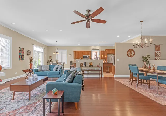 5th image of 101 Rose Dr, Bloomingdale, IL 60108 | MLS# 12683935