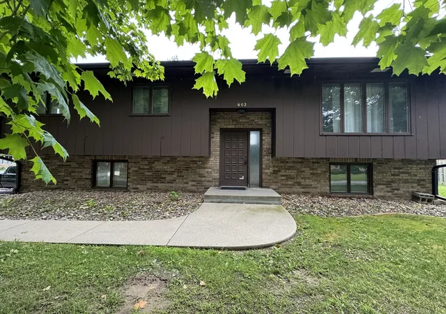 Single family home for sale at 602 5th Avenue W, Andalusia, IL 61232 | MLS# 12683945