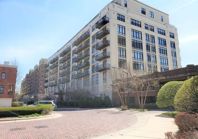 2nd image of 1525 S Sangamon St, Chicago, IL 60608