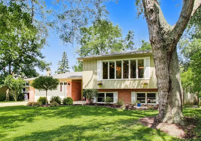Homes for sale in Orland Park, IL | 14425 Greenland Ave, Orland Park, IL 60462 | MLS# 12683970