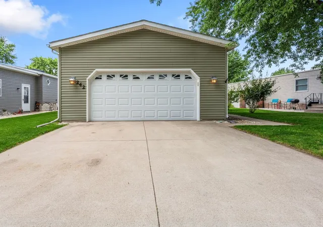 Homes for sale in Belvidere, IL | 242 Fox Ln, Belvidere, IL 61008 | MLS# 12683986