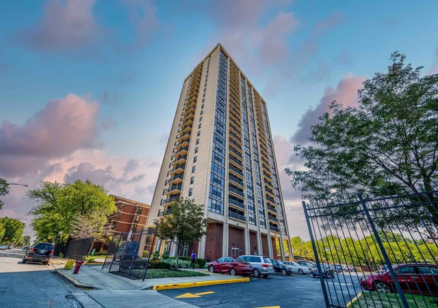 Homes for sale in Chicago, IL | 3001 S Michigan Ave, Chicago, IL 60616