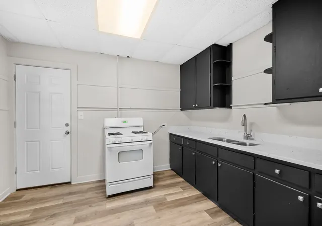 2nd image of 100 W 19th St, Chicago Heights, IL 60411 | MLS# 12684000