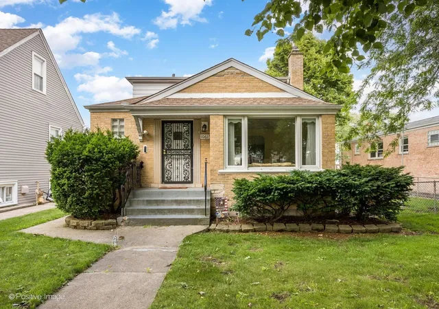 Homes for sale in Chicago, IL | 10615 S Albany Ave, Chicago, IL 60655 | MLS# 12684001