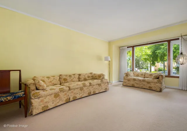 Homes for sale in Chicago, IL | 10615 S Albany Ave, Chicago, IL 60655 | MLS# 12684001