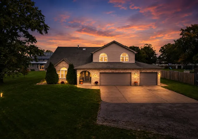 Homes for sale in Mokena, IL | 11254 192nd St, Mokena, IL 60448 | MLS# 12684051