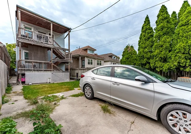 Listing Photo 2 - Condo for sale in building located at 7149 S Wood St, Chicago, IL 60636