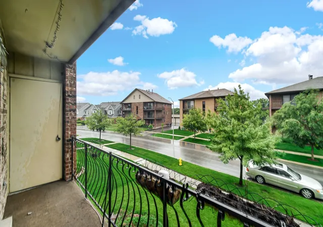 4th image of 16724 Paxton Ave #2N, Tinley Park, IL 60477 | MLS# 12684073