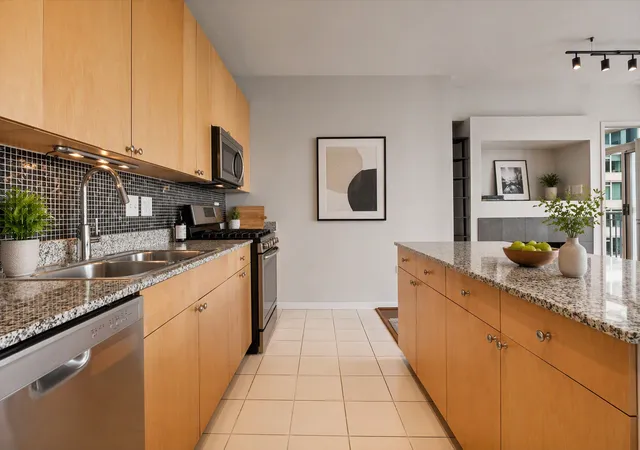 Photo 4 of Condo for sale at 701 S Wells St #2005, Chicago, IL 60607 | MLS# 12684083 | Listing updated on 2026-07-30