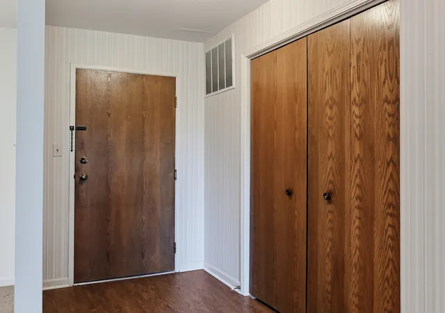 4th image of 501 Lake Hinsdale Dr #408, Willowbrook, IL 60527 | MLS# 12684098
