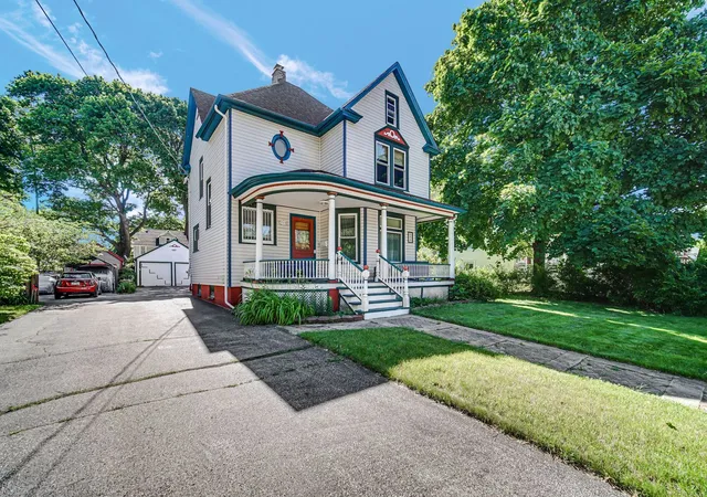 2nd image of 715 N County St, Waukegan, IL 60085 | MLS# 12684116