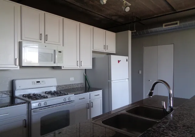 Photo 4 of Condo for sale at 1550 S Blue Is Ave #808, Chicago, IL 60608 | MLS# 12684278 | Listing updated on 2026-07-24