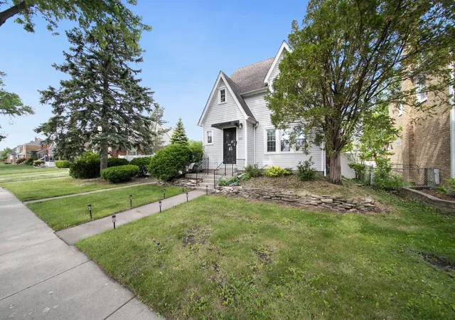 2nd image of 2632 Maple St, Franklin Park, IL 60131 | MLS# 12684330