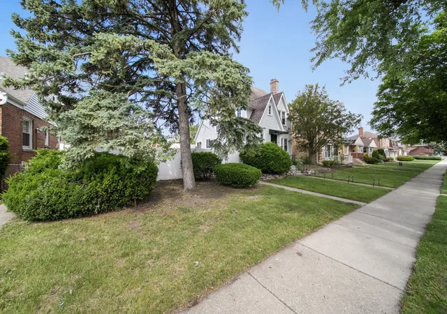 3rd image of 2632 Maple St, Franklin Park, IL 60131 | MLS# 12684330