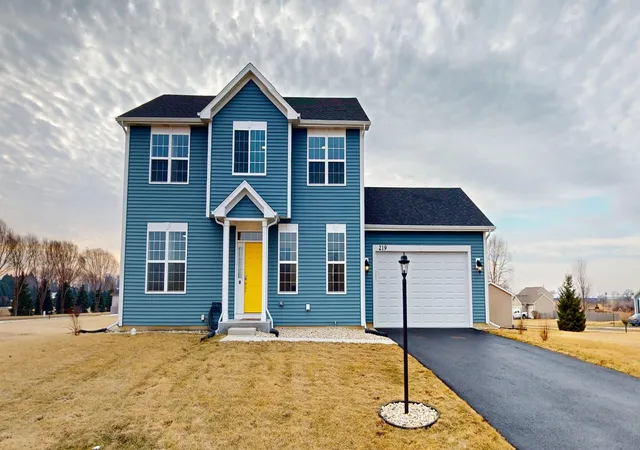 Homes for sale in Poplar Grove, IL | 219 Deer Run Trl, Poplar Grove, IL 61065 | MLS# 12684333