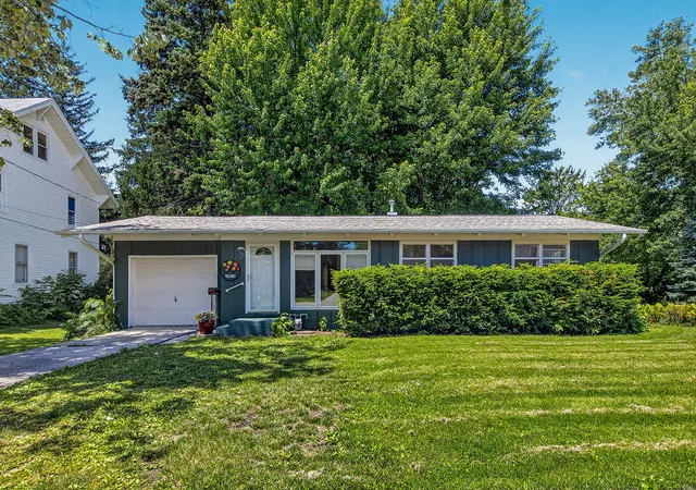 Homes for sale in Mount Morris, IL | 2 S Hannah Ave, Mount Morris, IL 61054 | MLS# 12684406
