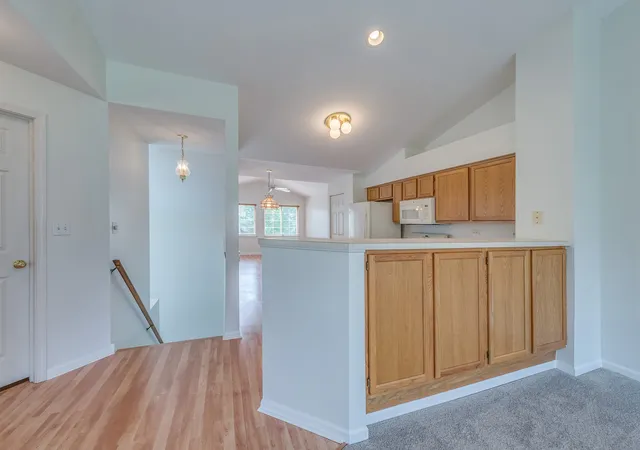 Homes for sale in Schaumburg, IL | 249 Sierra Pass Dr, Schaumburg, IL 60194 | MLS# 12684432