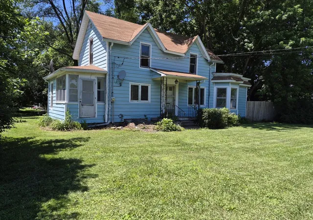 Homes for sale in Aledo, IL | 409 Sw 8 St, Aledo, IL 61231 | MLS# 12684438