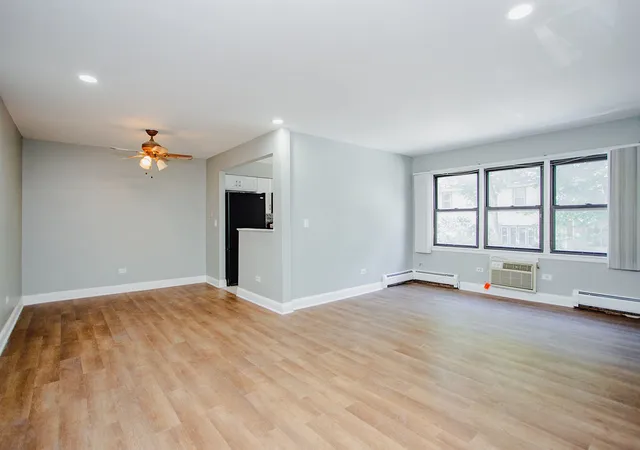 Listing Photo 4 - Condo for sale in building located at 500 Washington Blvd, Oak Park, IL 60302 - Unit #206