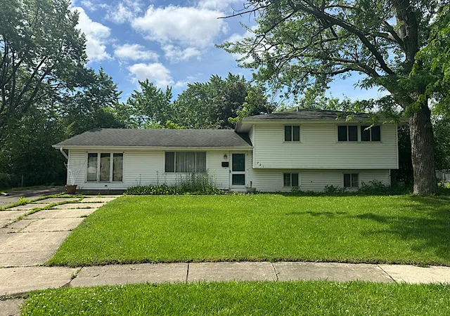 Homes for sale in Schaumburg, IL | 721 Grace Ct, Schaumburg, IL 60193 | MLS# 12684450