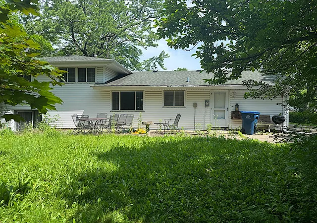 Homes for sale in Schaumburg, IL | 721 Grace Ct, Schaumburg, IL 60193 | MLS# 12684450