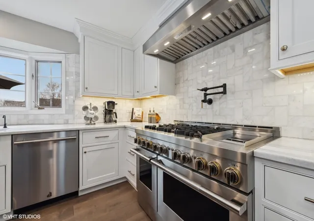 Photo 4 of Single family home for sale at 6243 Pine Tree Dr, Long Grove, IL 60047 | MLS# 12684468 | Listing updated on 2026-09-01
