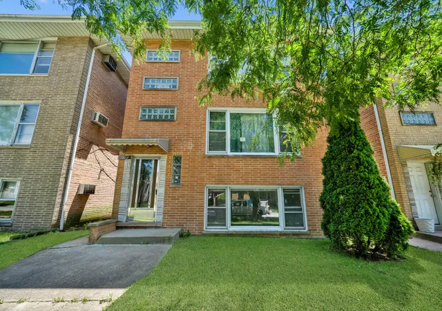 1st image of 1917 High St, Blue Island, IL 60406 | MLS# 12684567