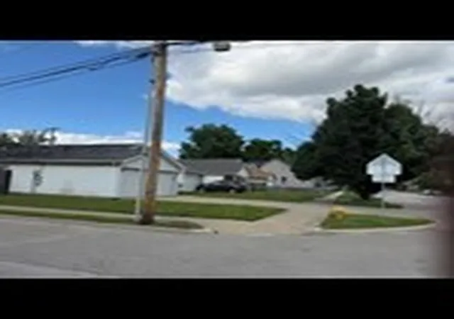 Homes for sale in Bloomington, IL | 721 W Front St, Bloomington, IL 61701 | MLS# 12684611
