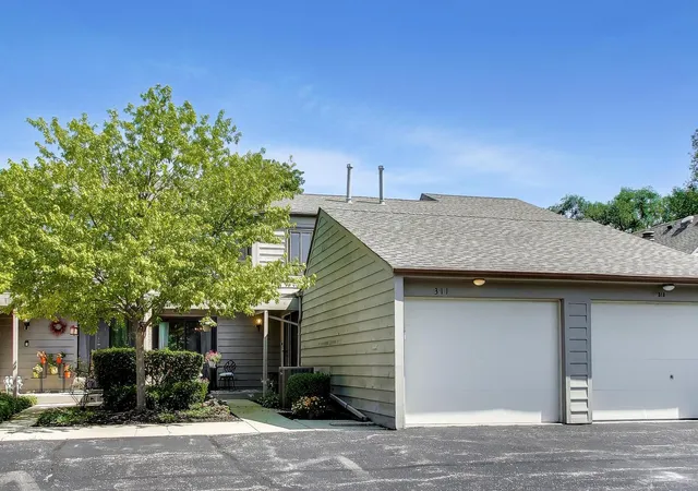 1st image of 311 S Prospect St, Roselle, IL 60172 | MLS# 12684615
