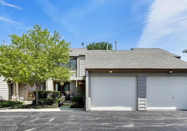 2nd image of 311 S Prospect St, Roselle, IL 60172 | MLS# 12684615