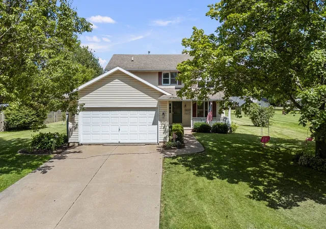 Homes for sale in Geneseo, IL | 33 Lilac Ct, Geneseo, IL 61254 | MLS# 12684625