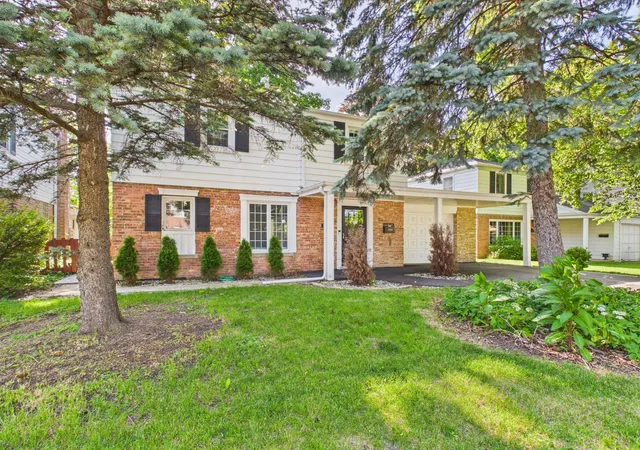 2nd image of 530 S Dryden Pl, Arlington Heights, IL 60005 | MLS# 12684650