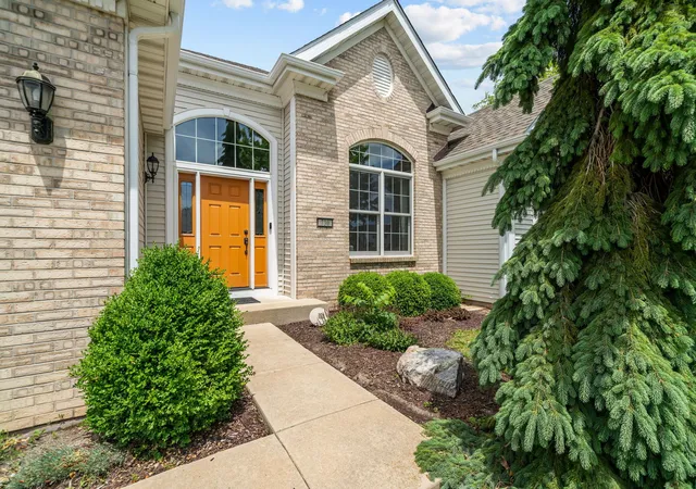 Homes for sale in Loves Park, IL | 730 Trent Ln, Loves Park, IL 61111 | MLS# 12684652