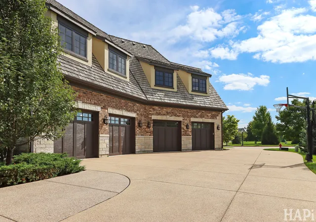 4th image of 18 Enclave Ct, South Barrington, IL 60010 | MLS# 12684682