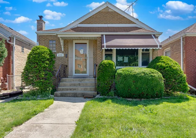 Photo 2 of Sale Pending at 6153 S Melvina Ave, Chicago, IL 60638 | MLS# 12684732 | Listing updated on 2026-09-04