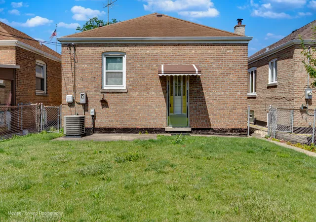 Photo 4 of Sale Pending at 6153 S Melvina Ave, Chicago, IL 60638 | MLS# 12684732 | Listing updated on 2026-09-04
