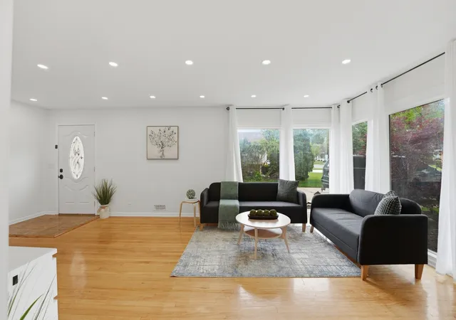 4th image of 5 S Waterman Ave, Arlington Heights, IL 60004 | MLS# 12684742