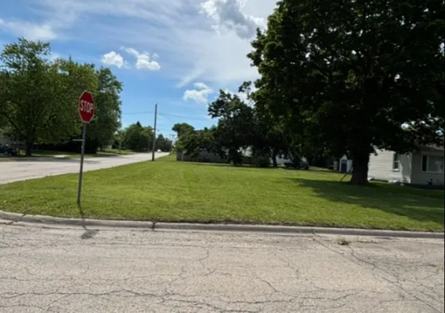 Homes for sale in Zion, IL | 3250 Gilboa Ave, Zion, IL 60099 | MLS# 12684751