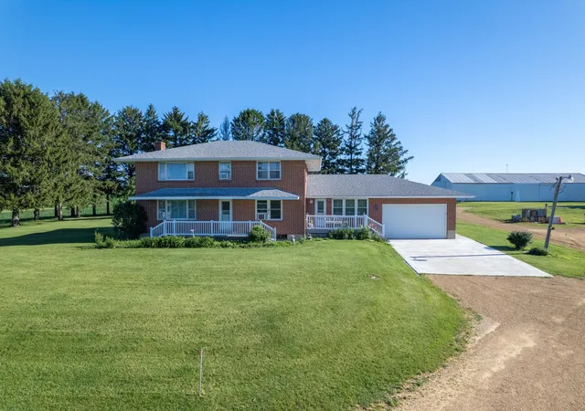 Homes for sale in Lanark, IL | 30319 Brookville A&b Rd, Lanark, IL 61046 | MLS# 12684792