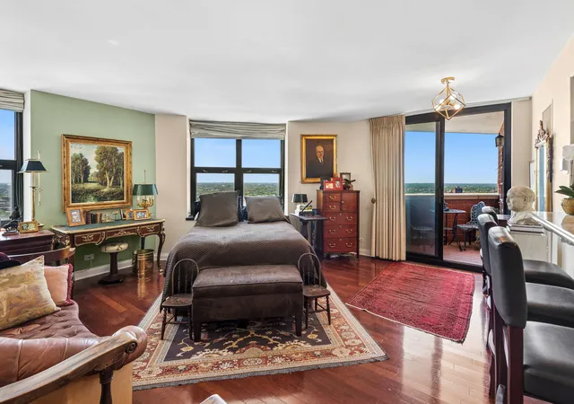 Photo 2 of Condo for sale at 3660 N Lake Shore Dr #2812, Chicago, IL 60613 | MLS# 12684797 | Listing updated on 2026-09-30