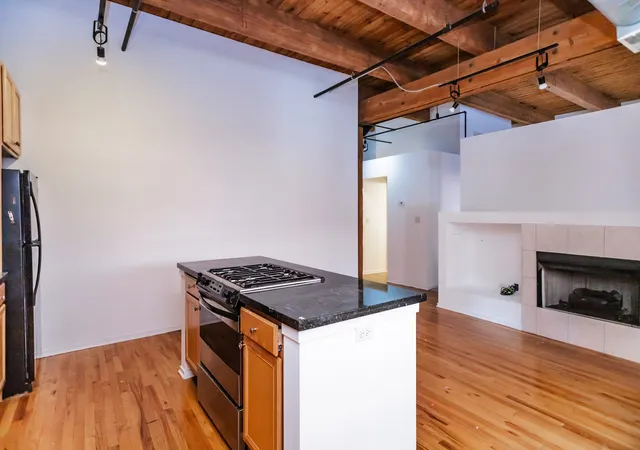 Homes for sale in Chicago, IL | 625 W Jackson Blvd #212, Chicago, IL 60661 | MLS# 12684806