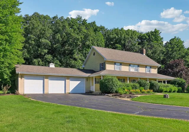 Homes for sale in Antioch, IL | 41924 N Tammi Ter, Antioch, IL 60002 | MLS# 12684814