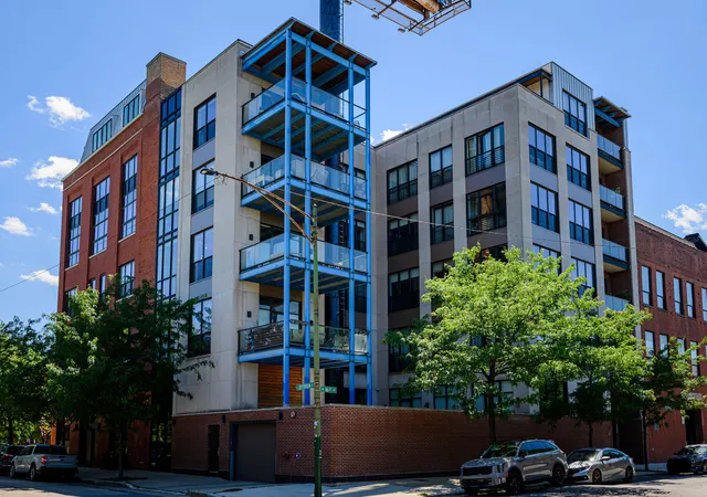 1st image of 1600 S Jefferson St #304, Chicago, IL 60616 | MLS# 12684858
